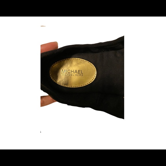 Black/Gray Michael Kors travel ballet flats size 8.5 but fit like a 7.5. - Picture 9 of 9